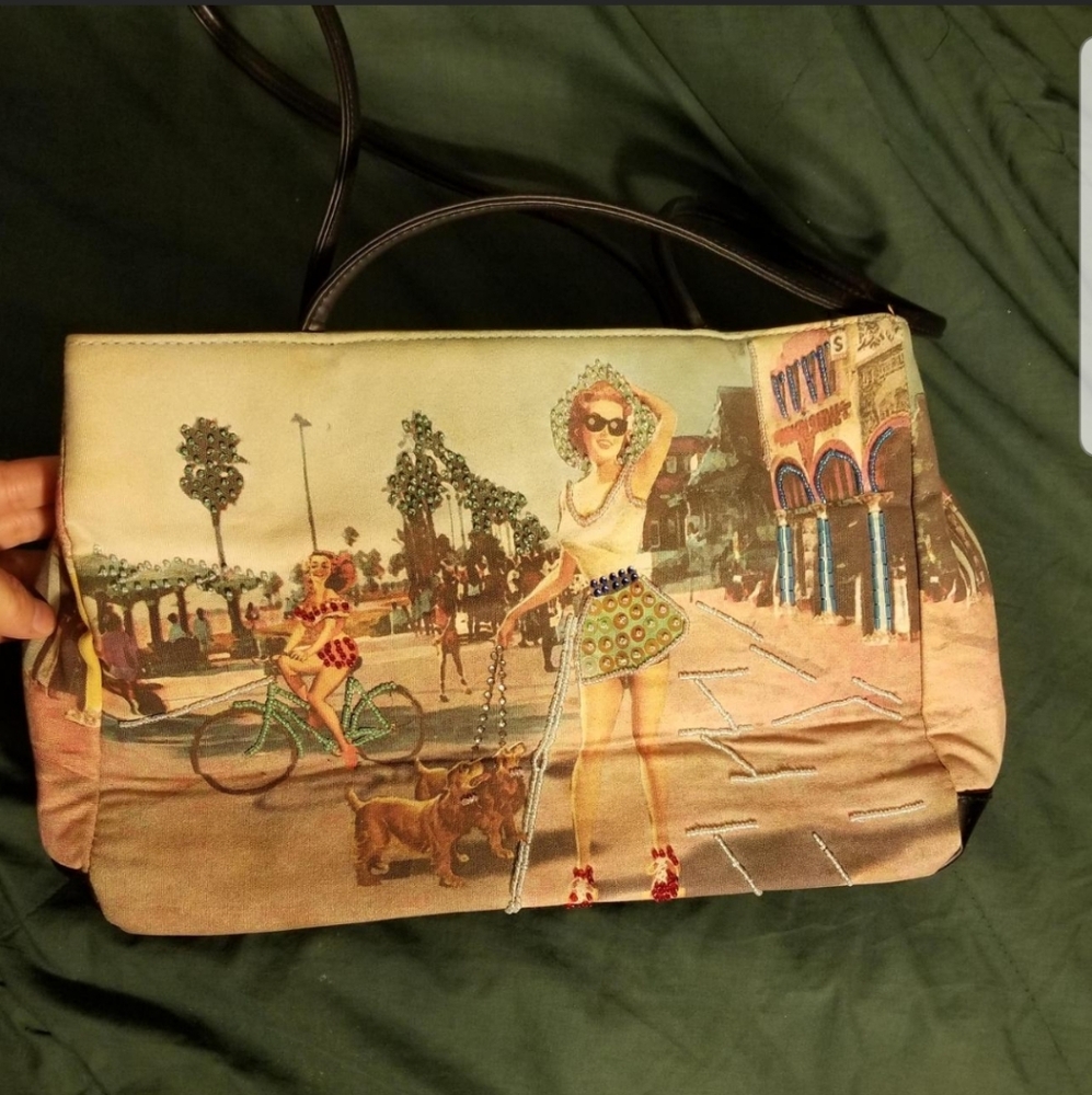 Vintage Y2K Beaded Pinups Shoulder Strap Purse Beach Theme.